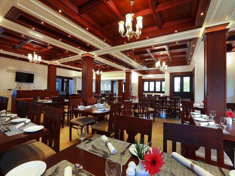 Nihara Resort And Spa Kochi Екстериор снимка